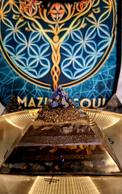 Piramidă Giza cu lapis lazuli