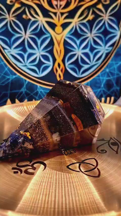 Turn orgonic cu lapis lazuli