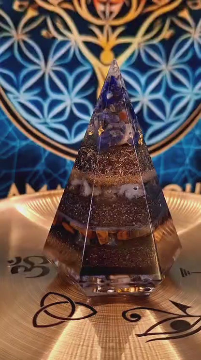 Turn orgonic cu lapis lazuli
